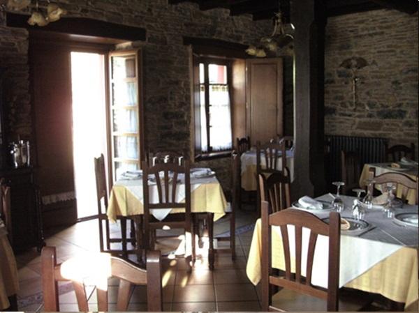 El Capricho De Josana Hotel Las Herrerias Restoran gambar