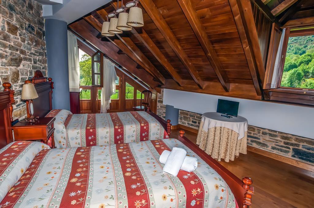 El Capricho De Josana Hotel Las Herrerias Luaran gambar
