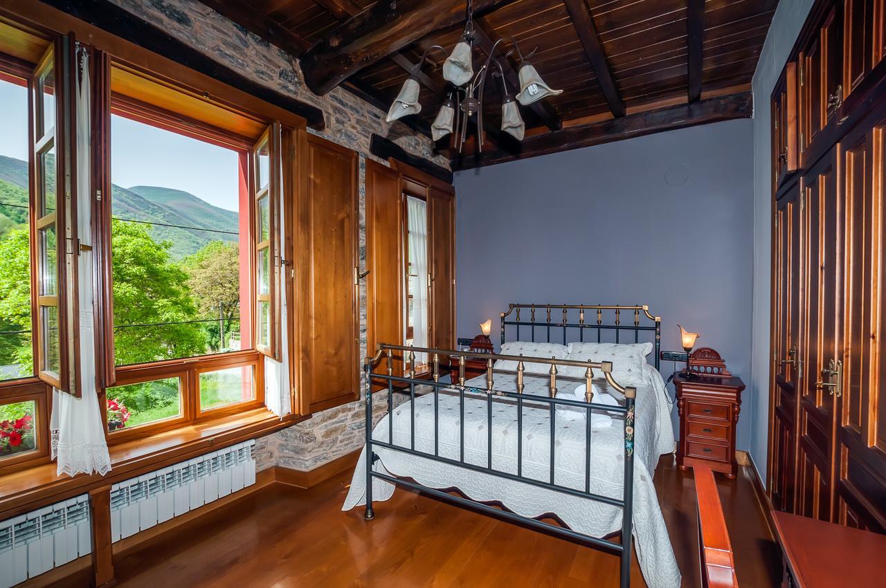 El Capricho De Josana Hotel Las Herrerias Luaran gambar
